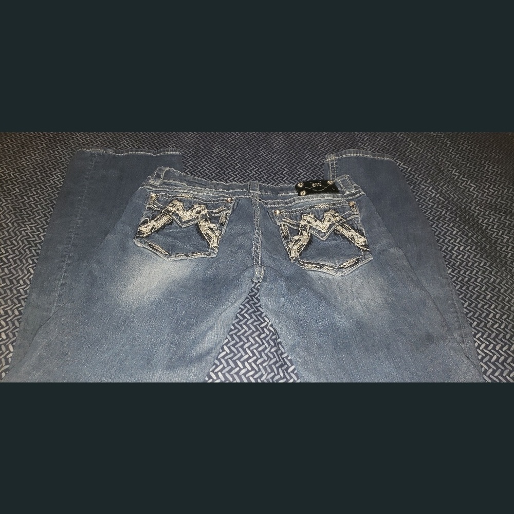 Miss Me Size 33